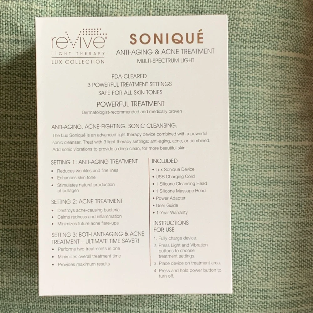 Revive Light Therapy Lux Collection Sonique Sonic Cleanser New in box! - Picture 2 of 4